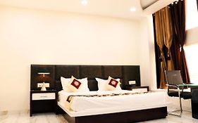 Hotel Neelam