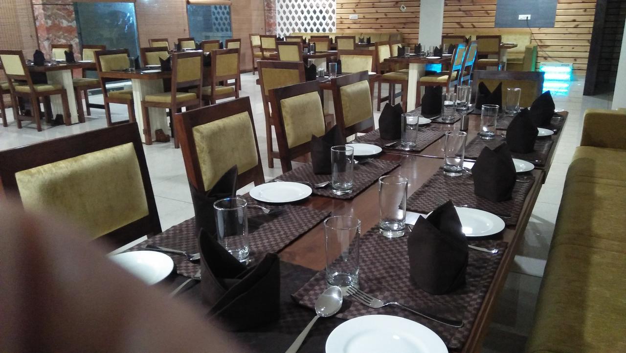 Hotel Neelam Moga Ludhiana Exterior photo