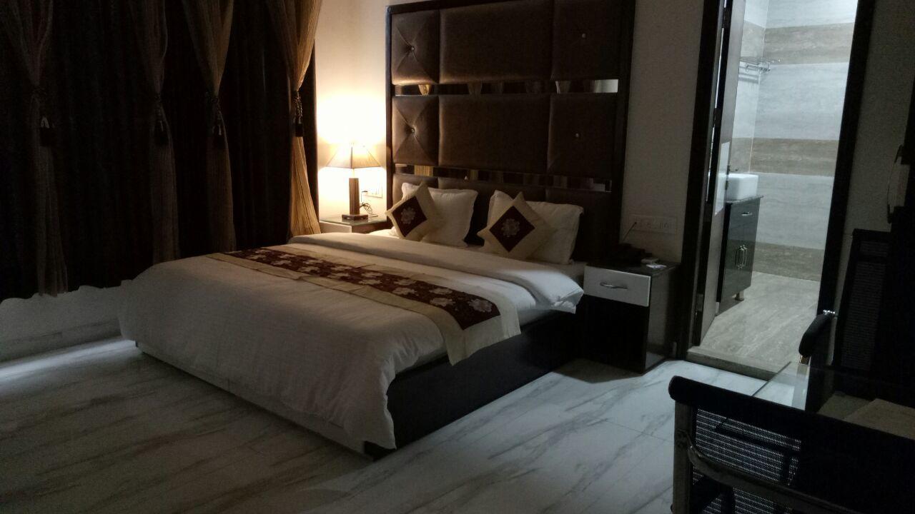 Hotel Neelam Moga Ludhiana Exterior photo